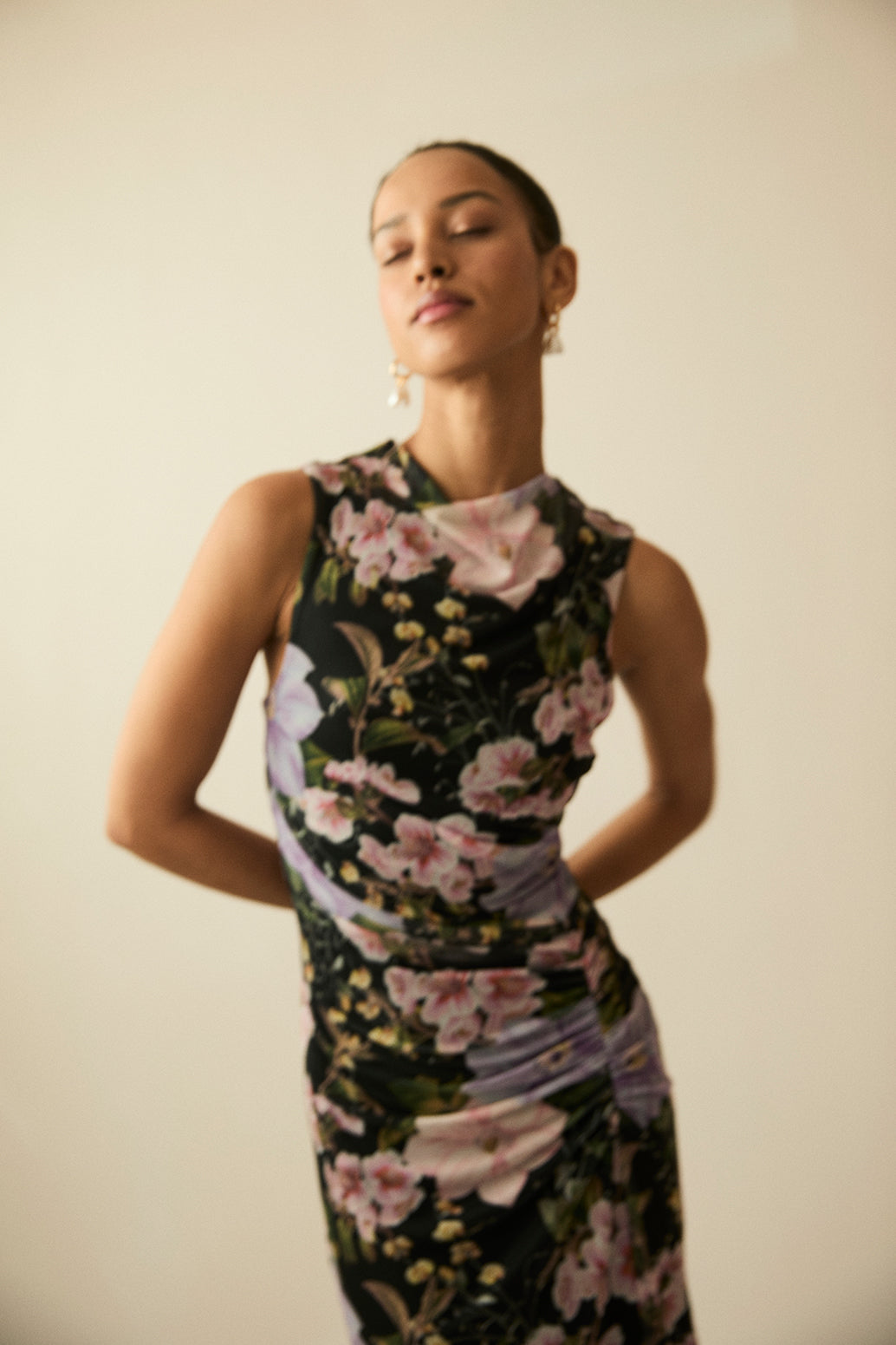 #color_black purple floral